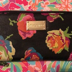 Betsey Johnson wallet